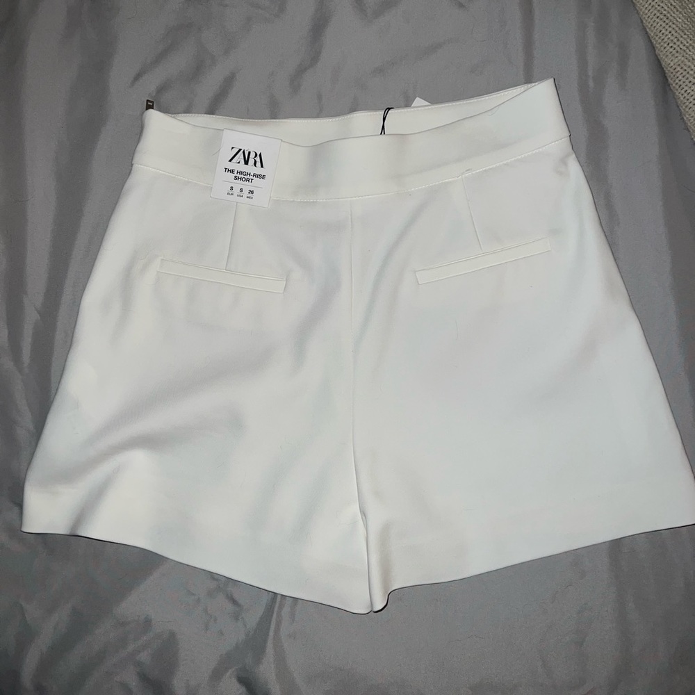 Shorts - Picture 2 of 5
